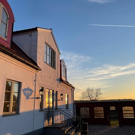 Ekenaes Gard Pa Oesterlen Kivik Luaran gambar